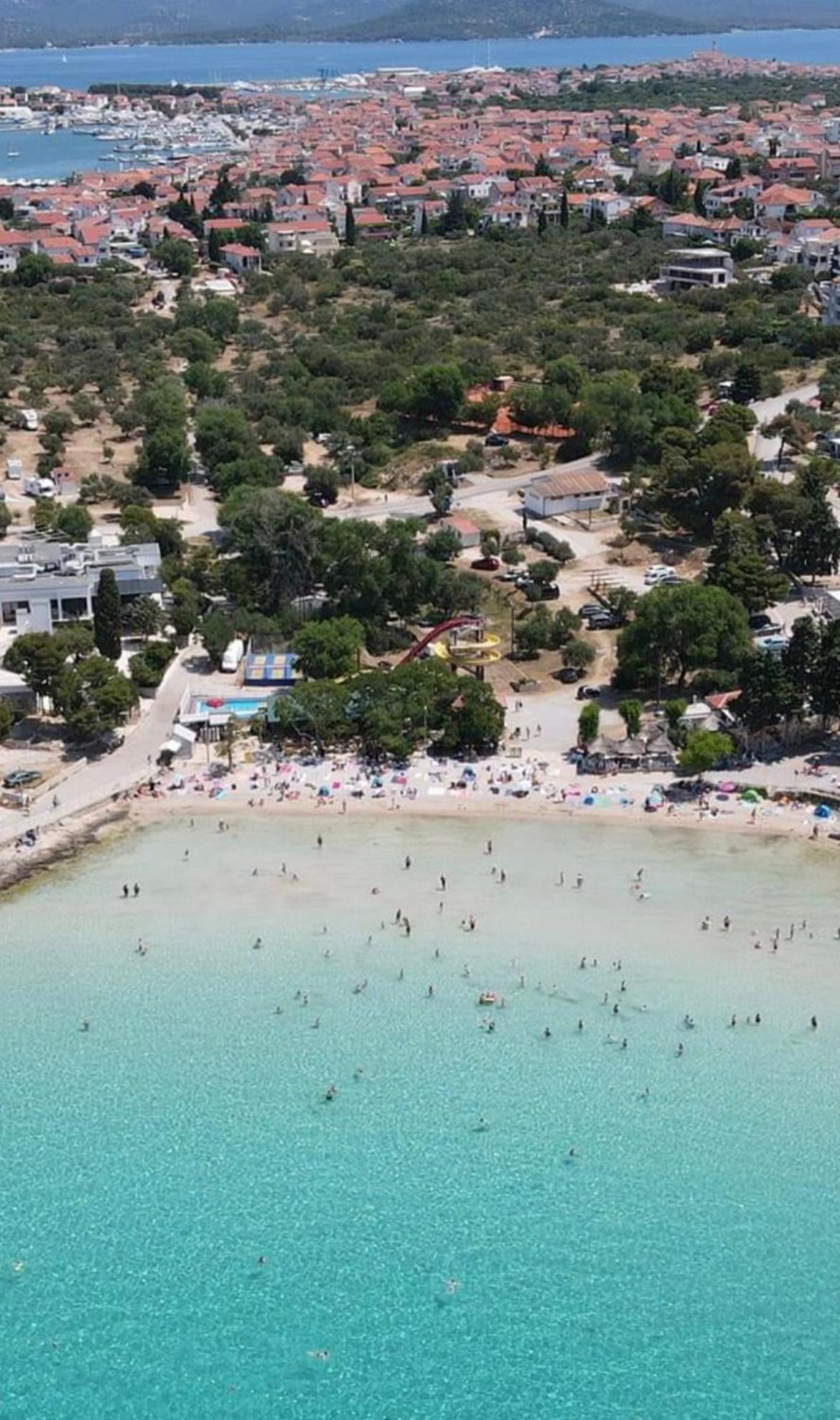 Villa I Karma Tisno Buitenkant foto