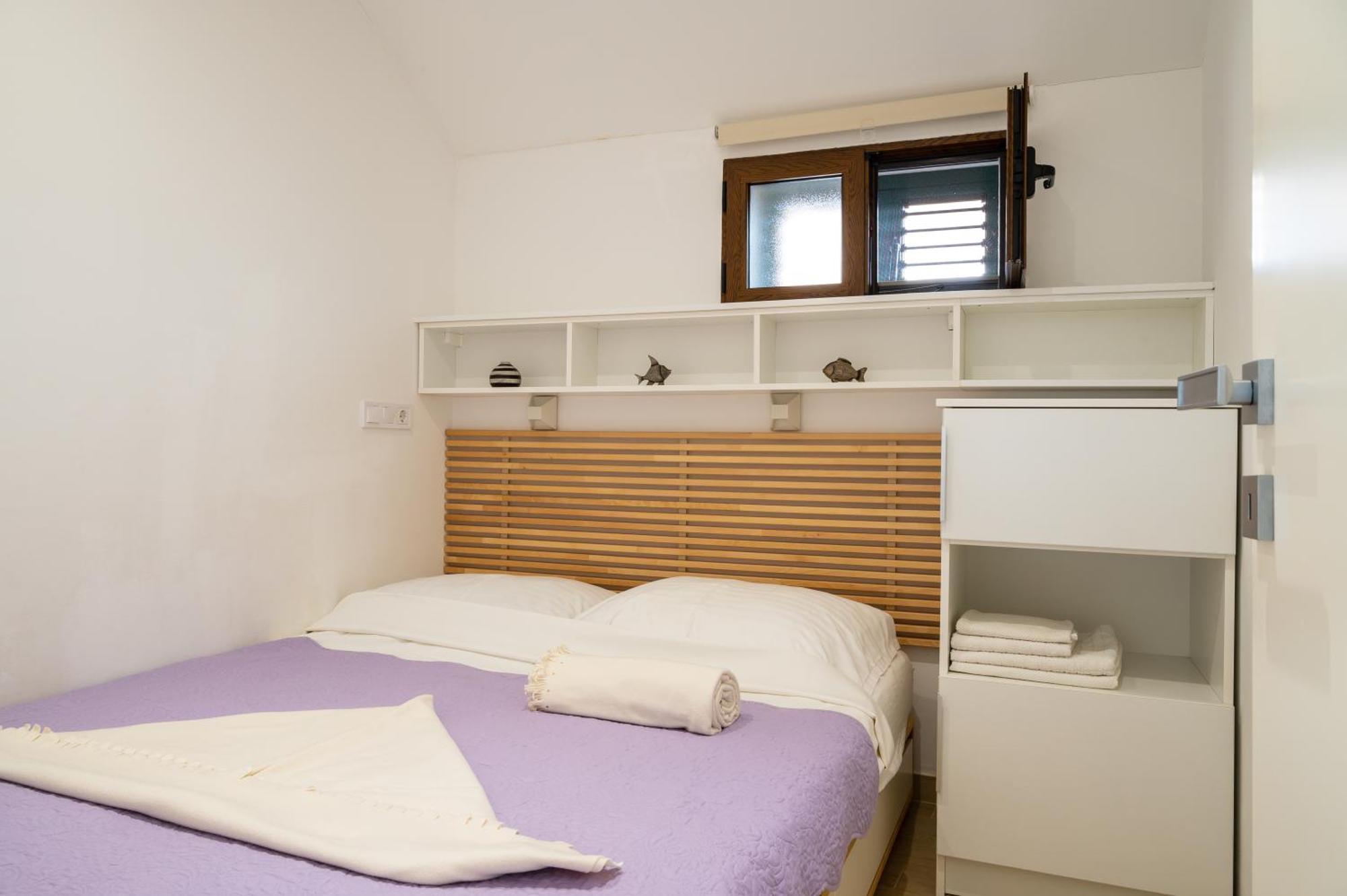 Villa I Karma Tisno Buitenkant foto