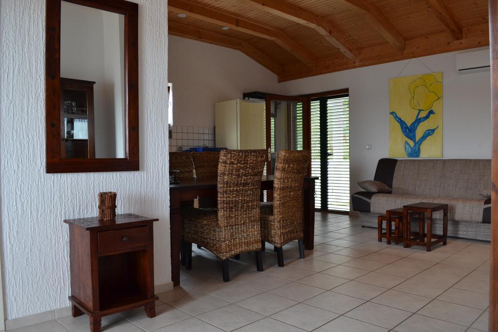 Villa I Karma Tisno Buitenkant foto