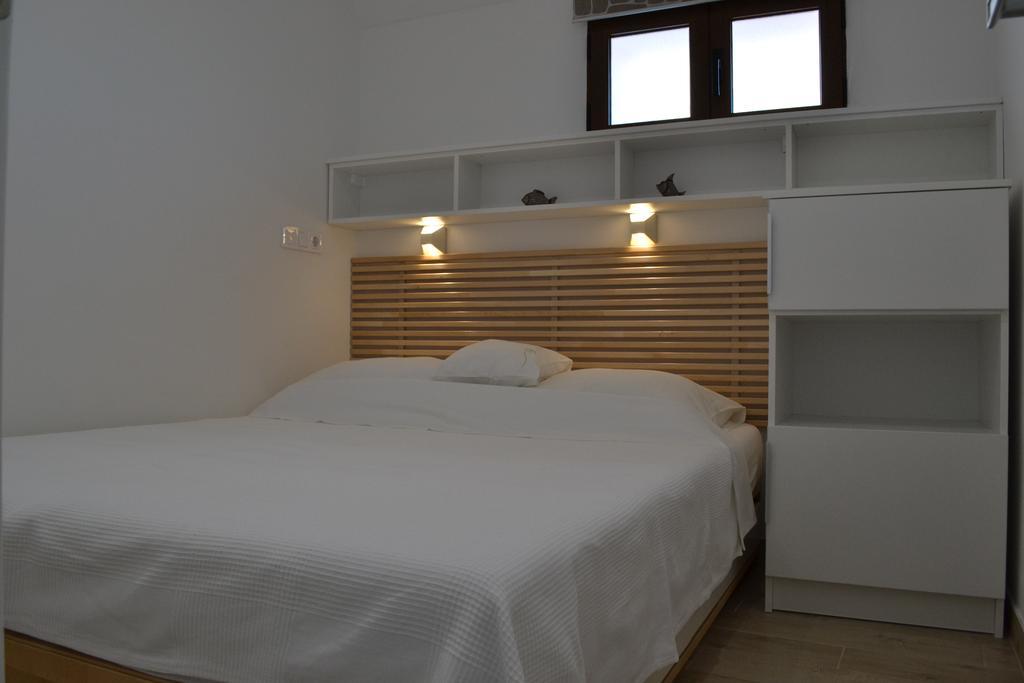 Villa I Karma Tisno Buitenkant foto
