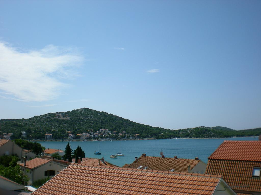 Villa I Karma Tisno Kamer foto